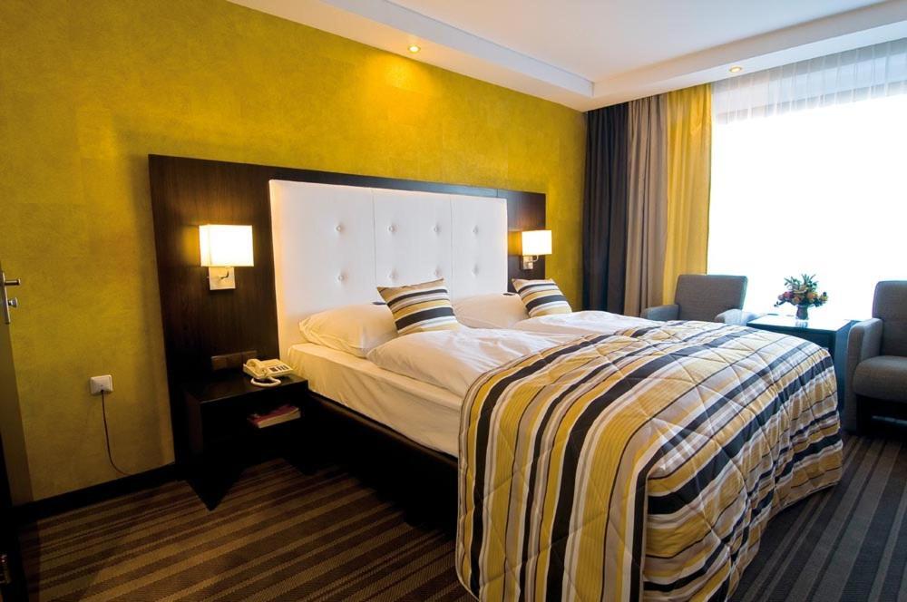 Hotel Moers Van Der Valk 외부 사진